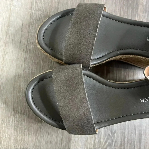 NWOT Marc Fisher Zako Suede Espadrille 6W - Picture 7 of 8